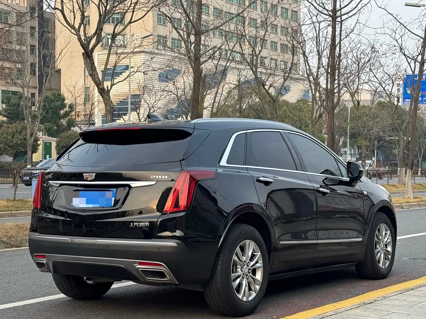 Cadillac XT5 2022 2.0T 2WD Luxury фото 6