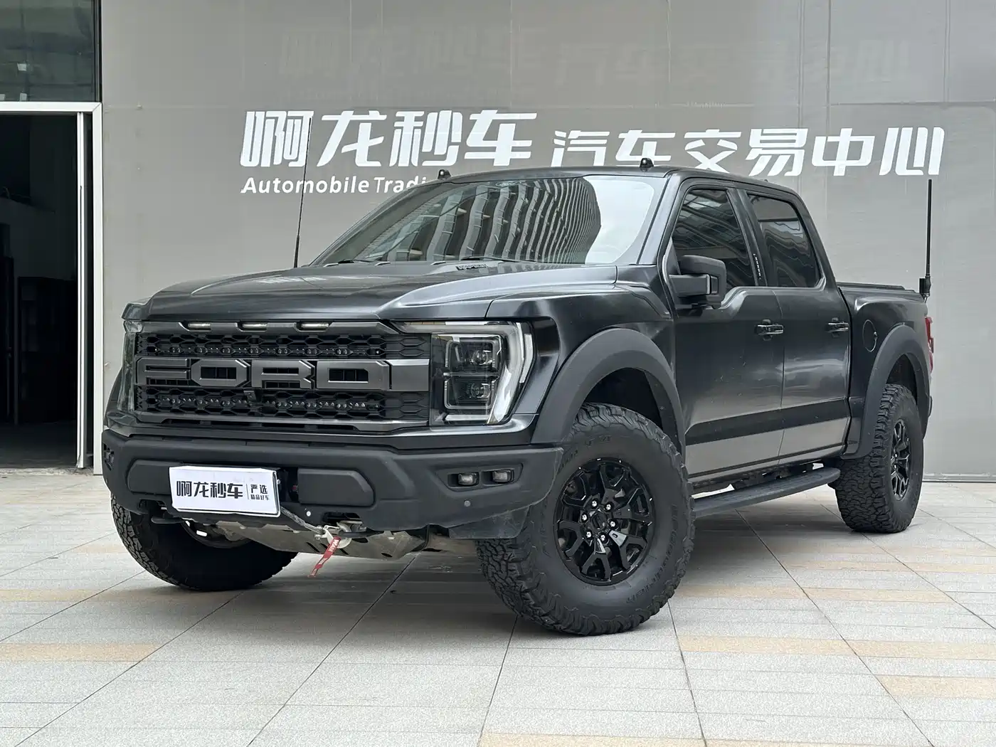 FORD F-150 RAPTOR