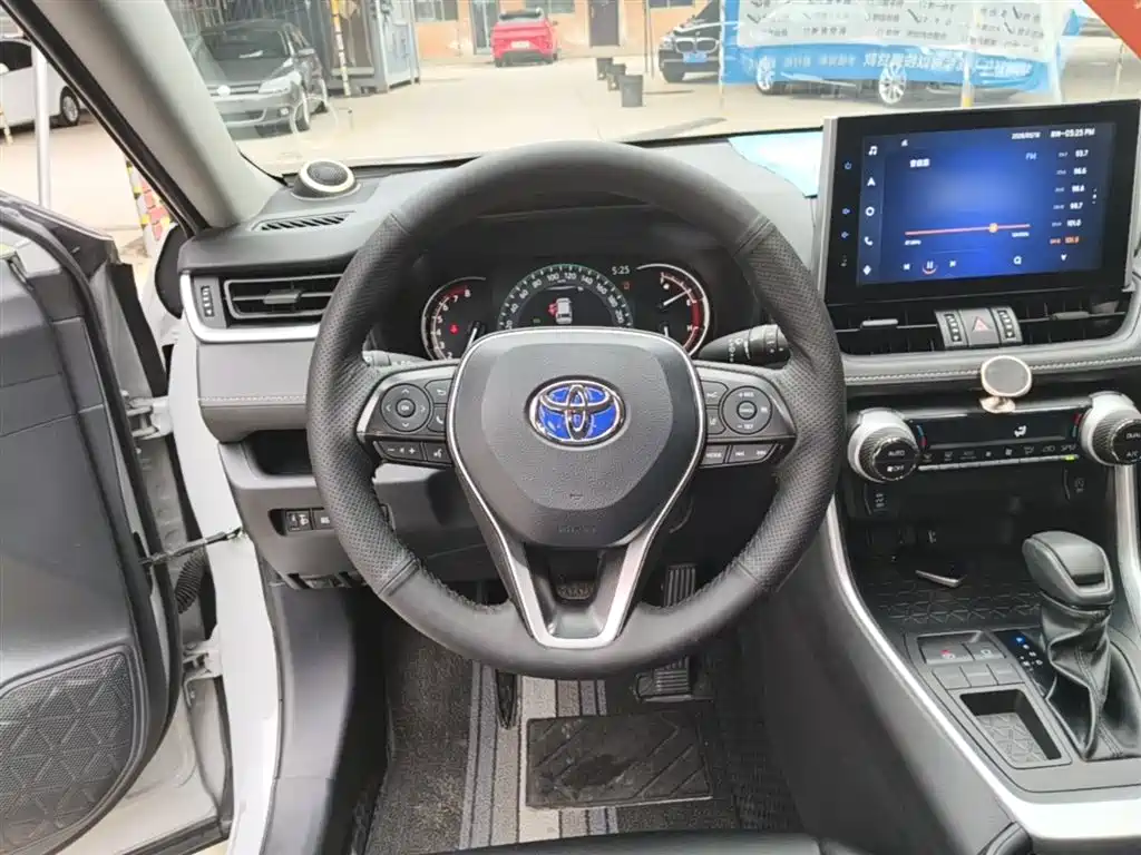 Toyota RAV4 Rongfang 2021 2.0L CVT 2WD Trend фото 11