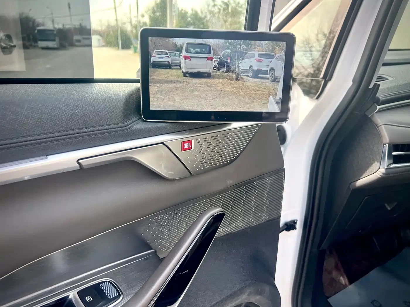 SAIC MAXUS EVERYONE 7