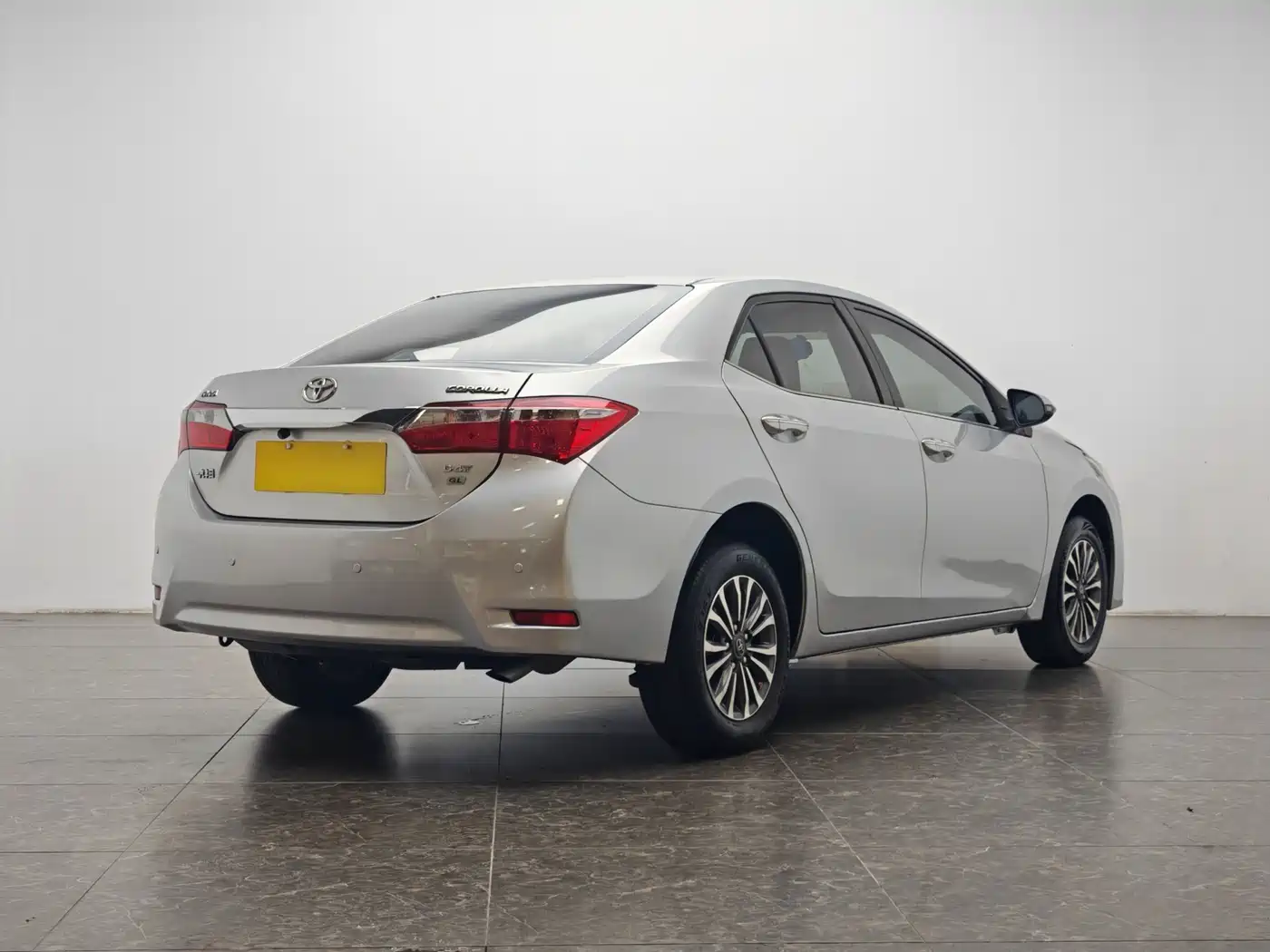 Toyota Corolla 2017 Facelift 1.2T S-CVT GL фото 3