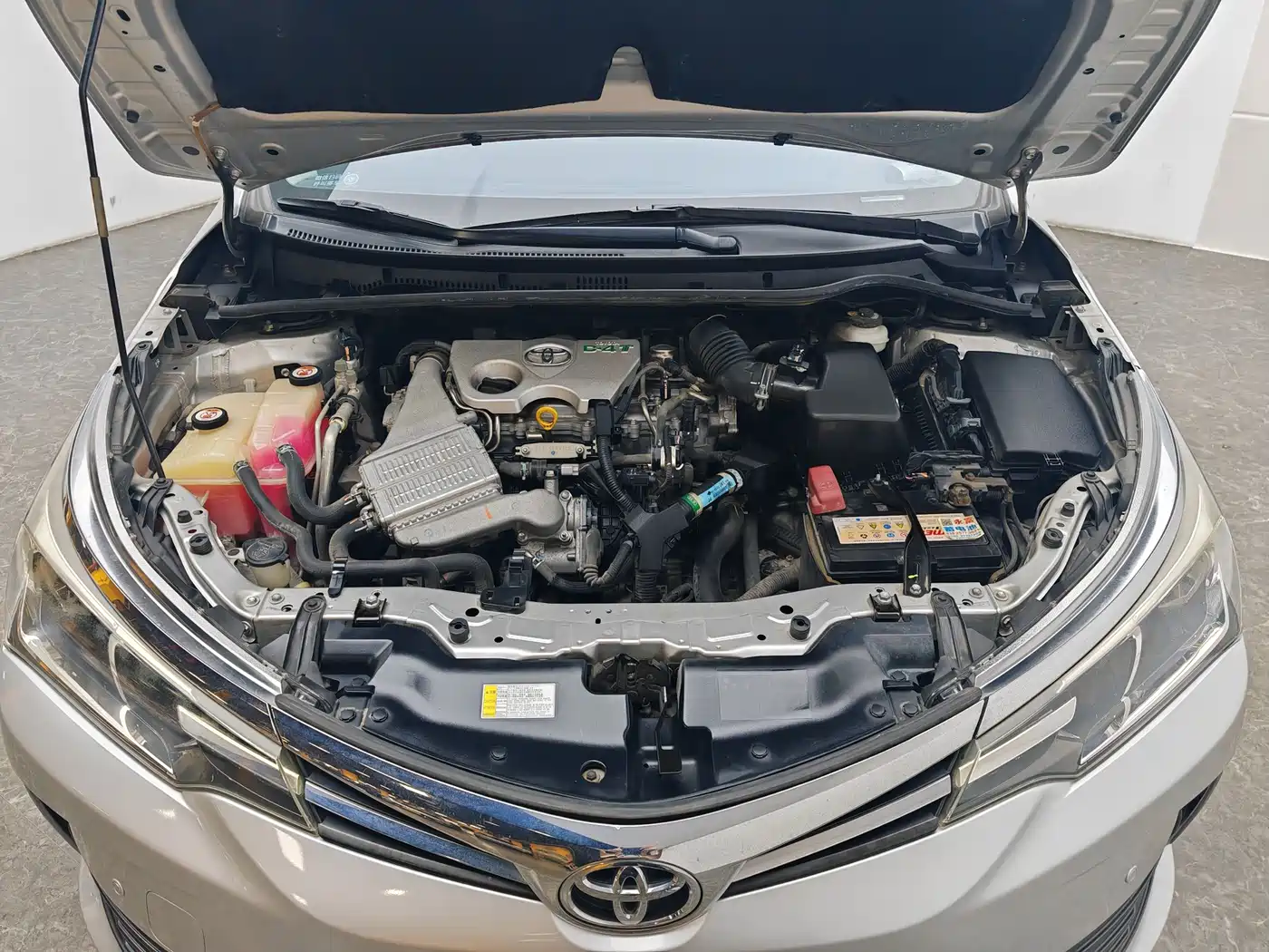 Toyota Corolla 2017 Facelift 1.2T S-CVT GL фото 13