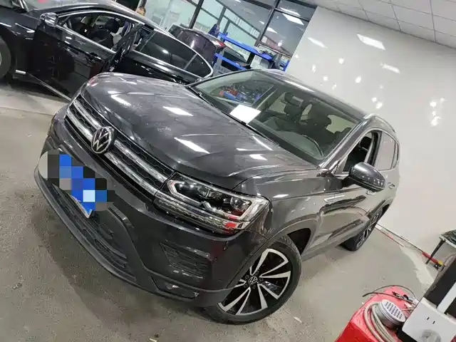 VOLKSWAGEN TUYUE