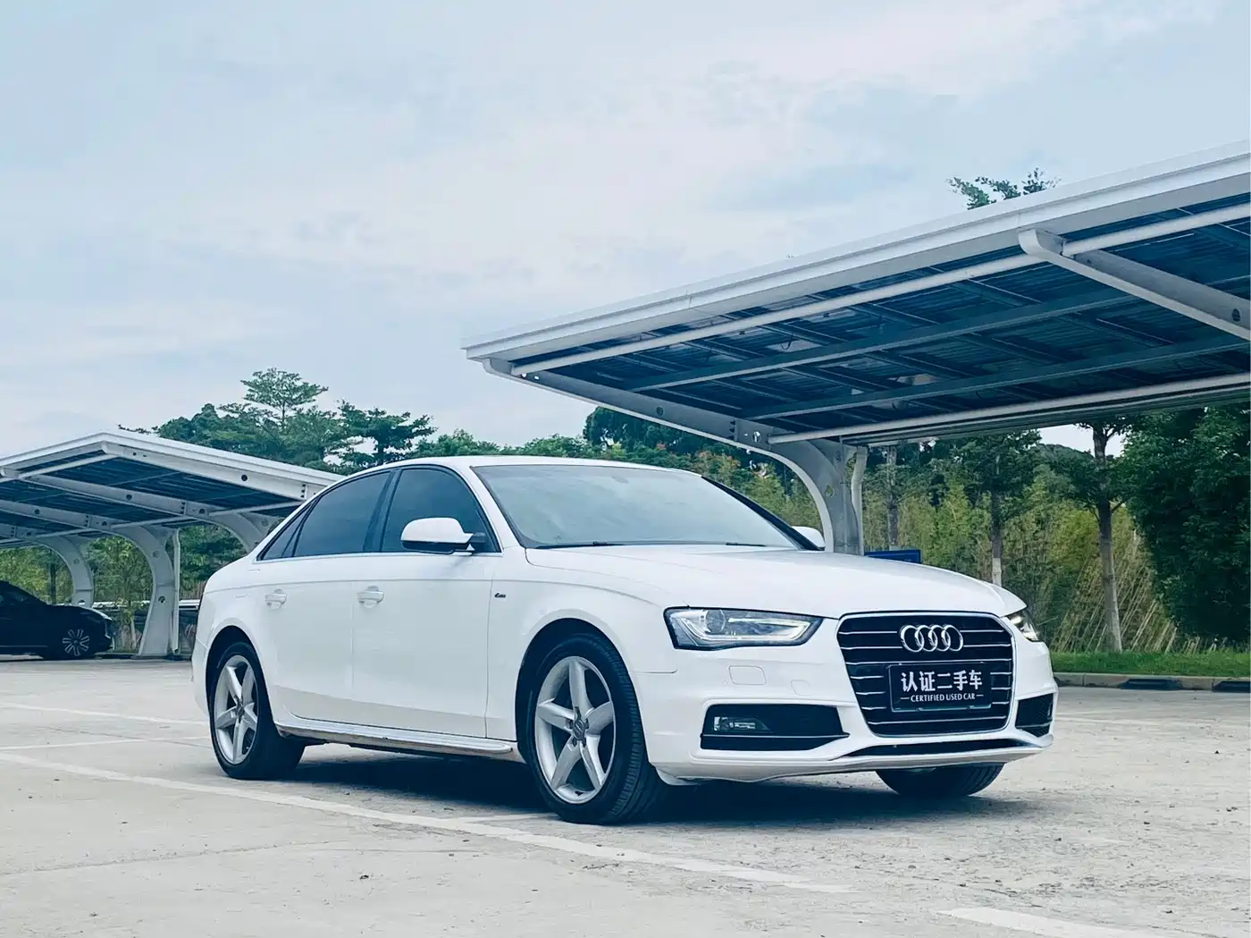 Фото 3 - Audi A4L
