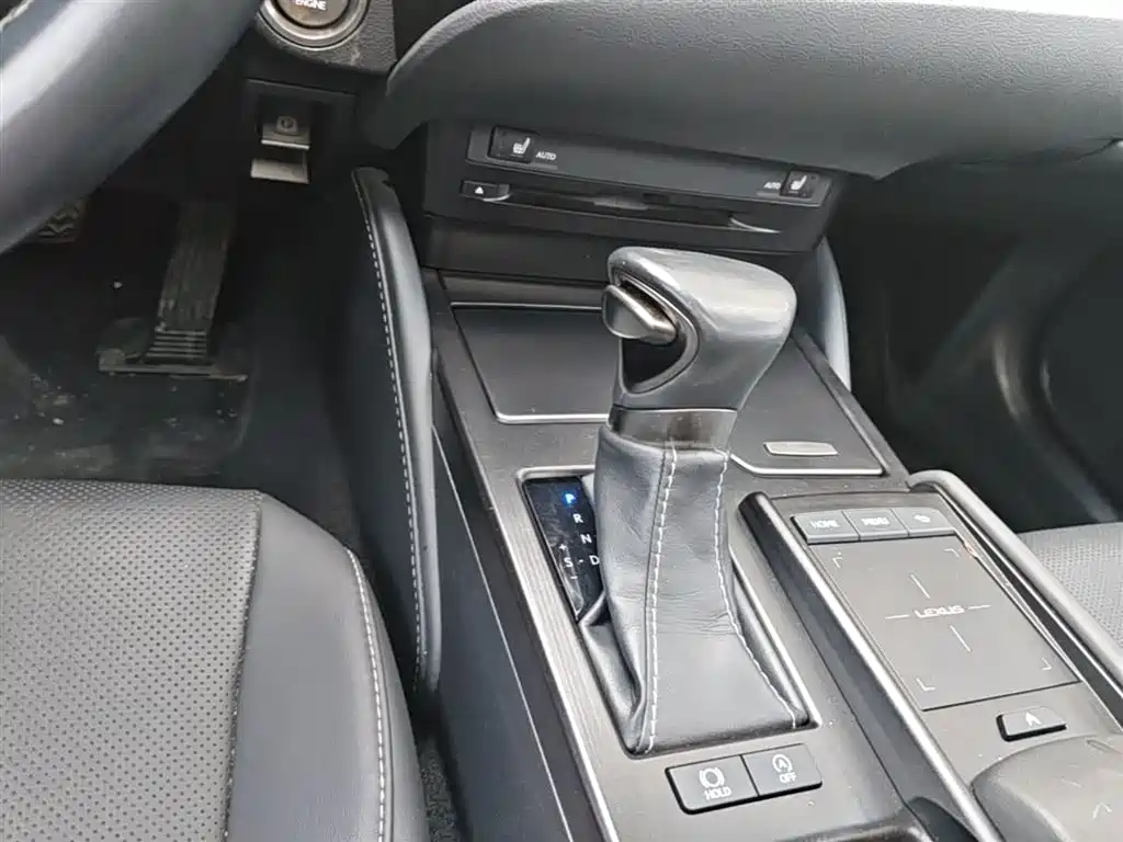 Lexus ES 2018 200 Excellence Edition China V фото 6