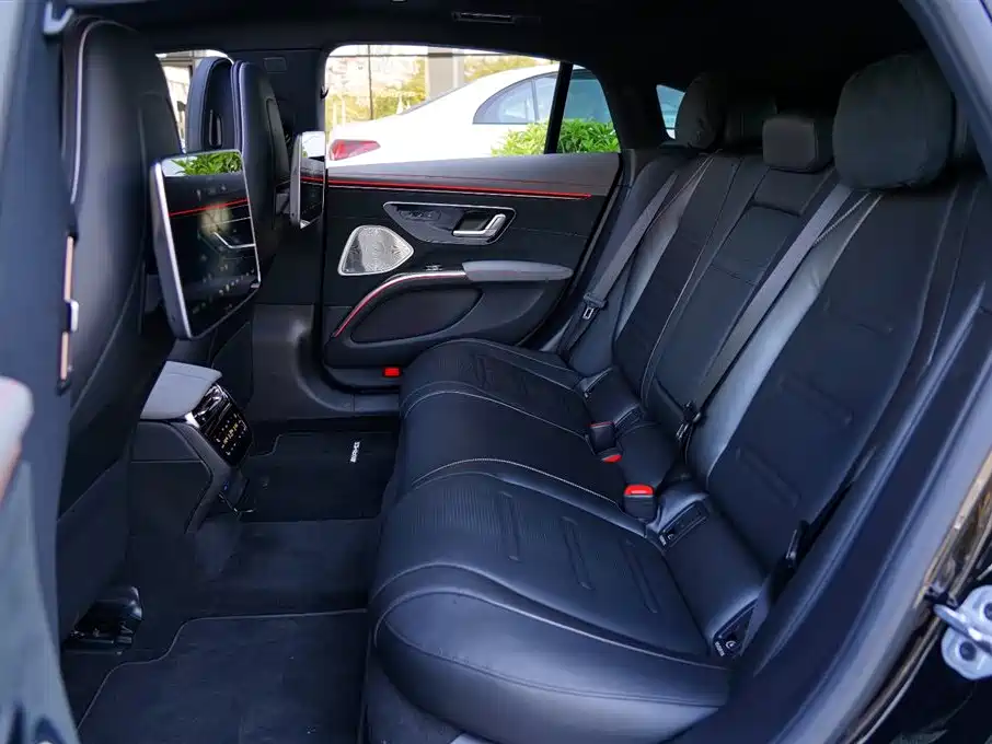 MERCEDES-BENZ EQS AMG