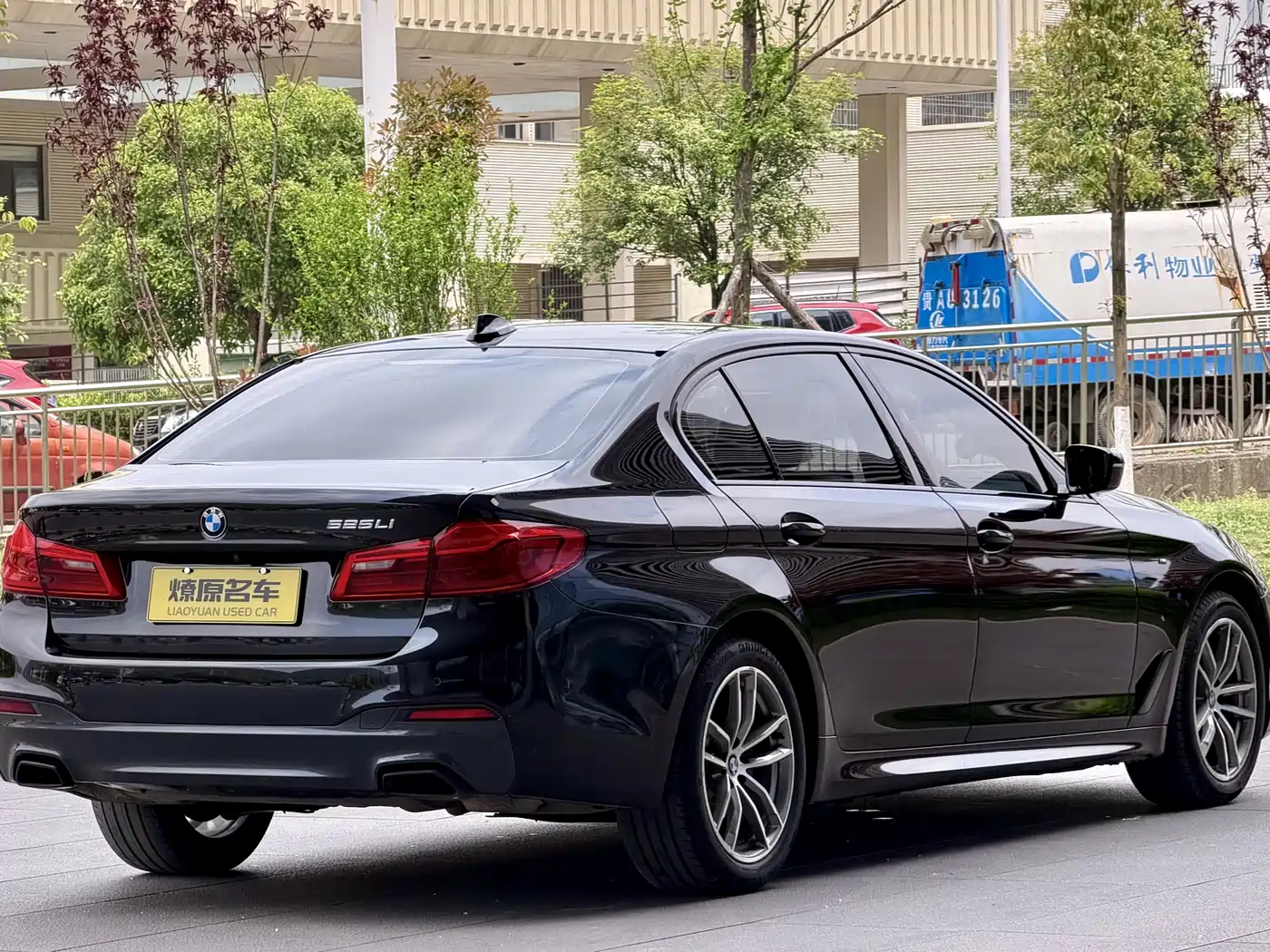 BMW 5 Series 2019 525Li M Sport Package фото 4