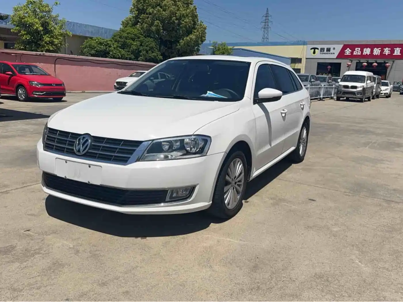 Volkswagen Lavida Tour 2015 230TSI DSG Comfort Edition