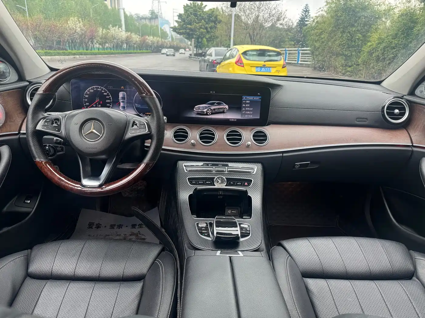 Mercedes-Benz E-Class 2016 E 300 L Fashion Type фото 6