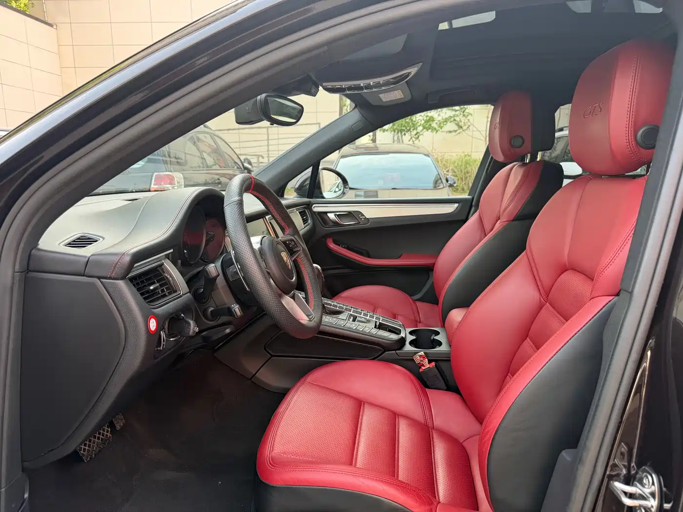 Фото 8 - Porsche Macan