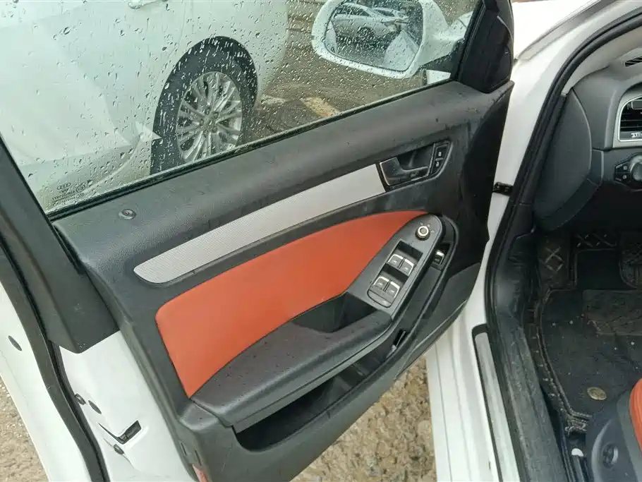 Audi A4L 2013 35 TFSI Automatic Comfort фото 7