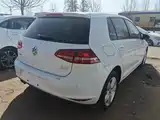 Фото 5 - Volkswagen Golf