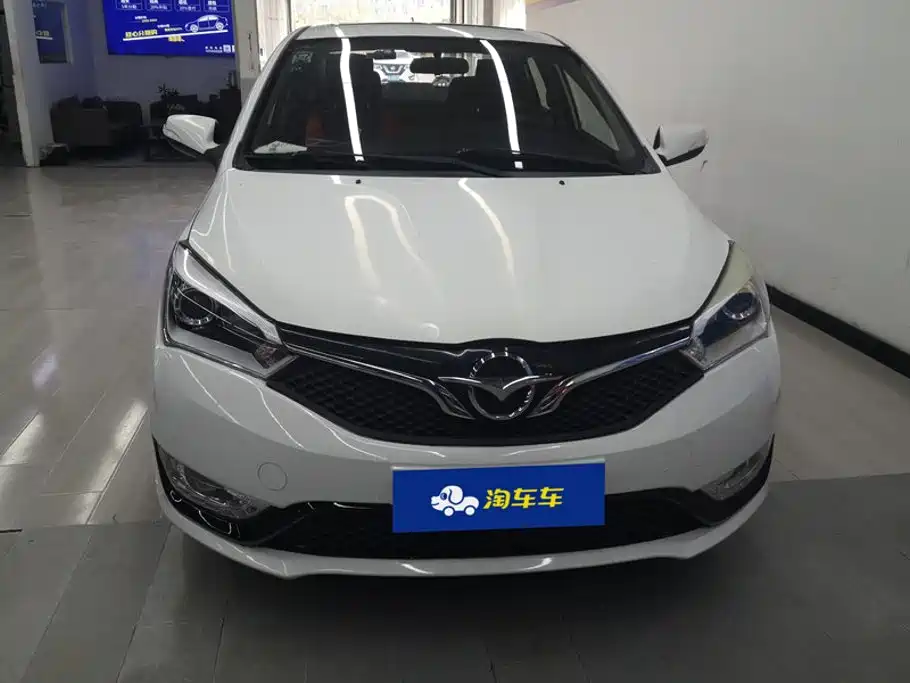 Haima M3 2016 2016 1.5L Manual Comfort Sunroof