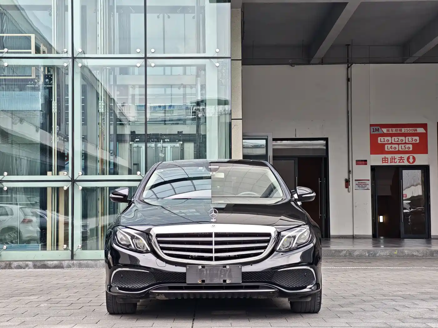 Mercedes-Benz E-Class 2018 E 200 L фото 5