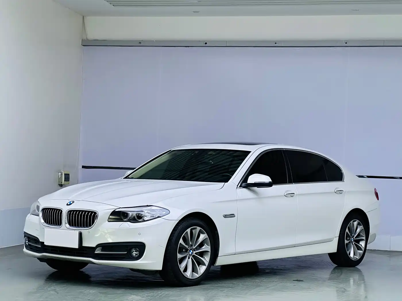 BMW 5 Series 2017 525Li Leading Edition
