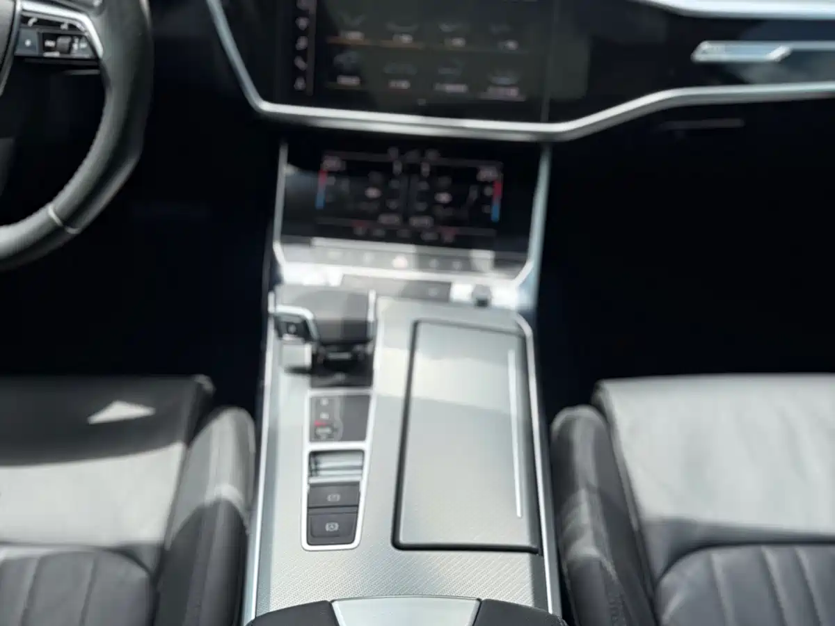 Audi A6L 2019 45 TFSI Premium Elegance фото 12