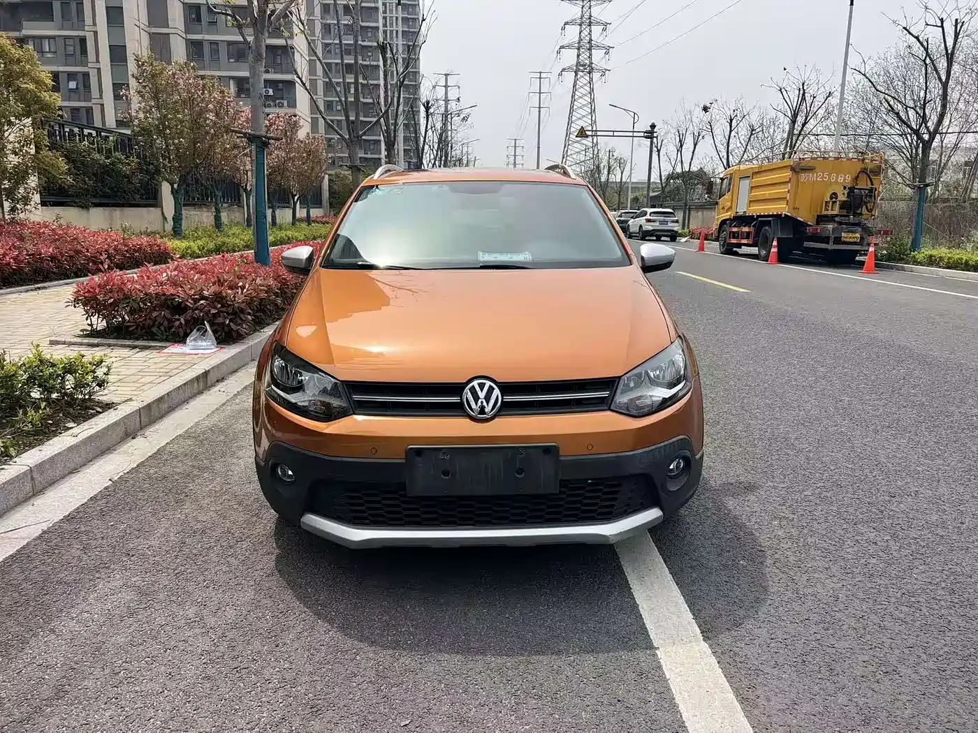 Volkswagen Polo 2016 1.6L Cross Polo Automatic фото 2