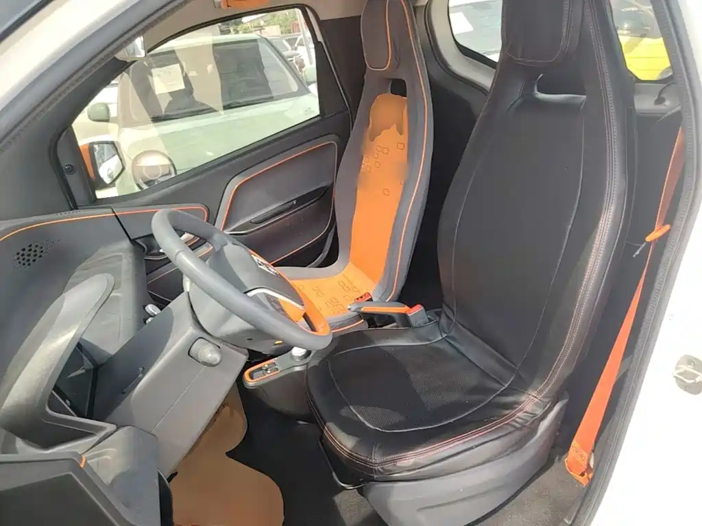 Baojun E100 2019 2019 250KM Smart Edition