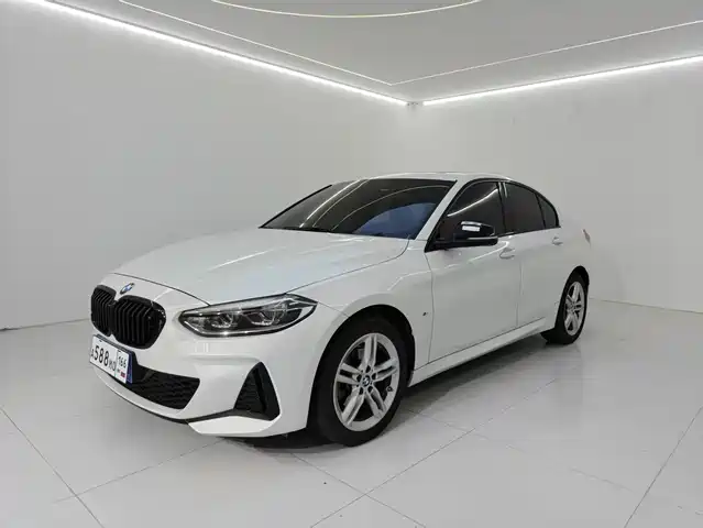 BMW 1 Series 2022