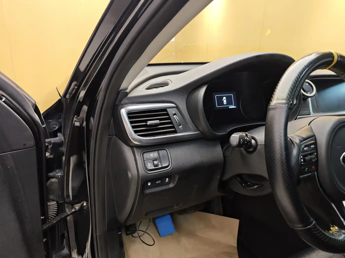 Kia K5 2016 2.0L Hybrid GLS фото 12