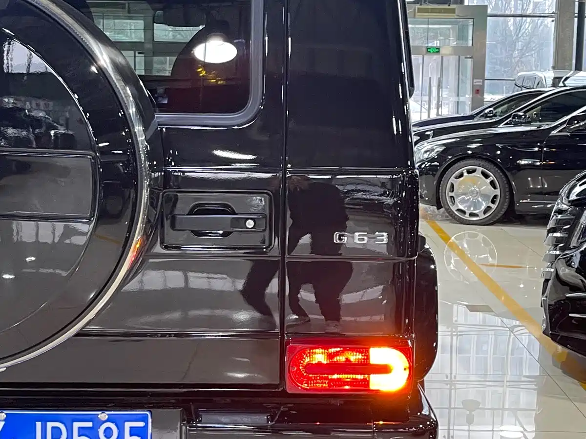 Mercedes-Benz G-Class AMG 2016 AMG G 63 фото 15