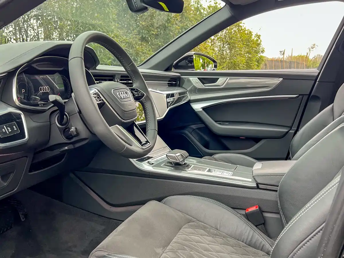 Audi A6L 2024 45 TFSI Premium Dynamic фото 14