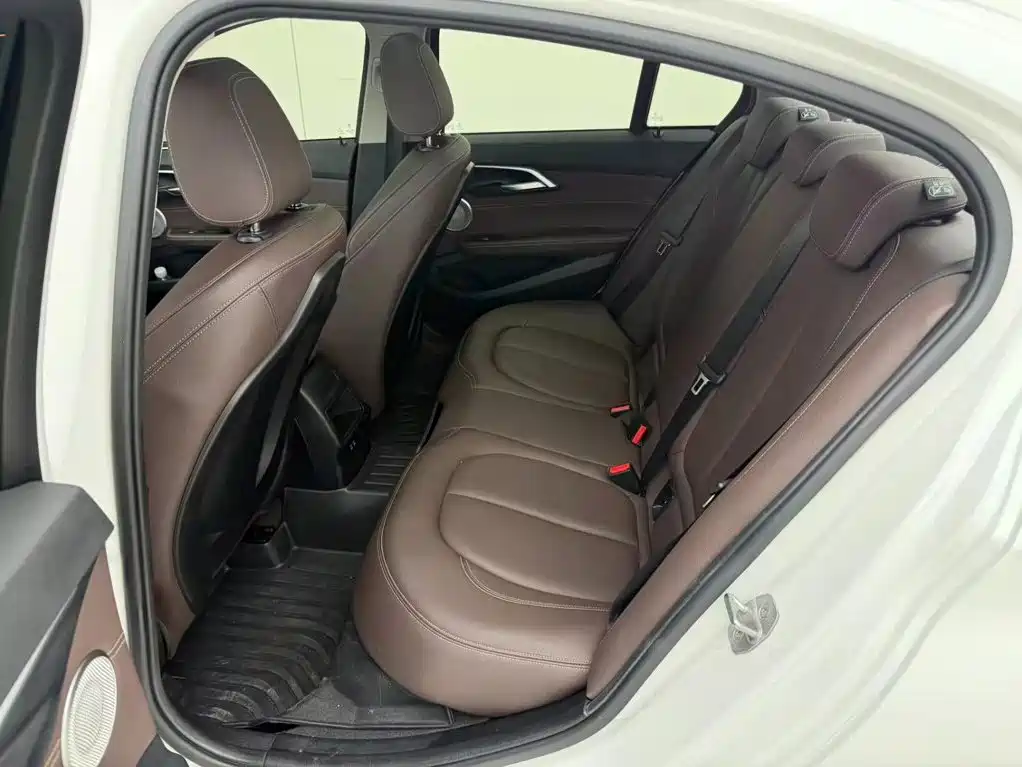 Фото 6 - BMW 1 Series