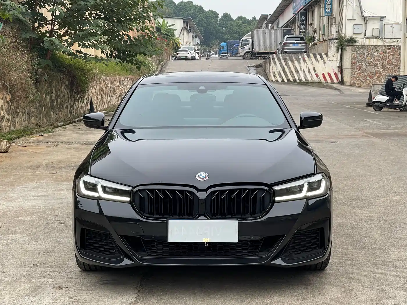 BMW 5 Series 2021 530Li Leading M Sport Package фото 2