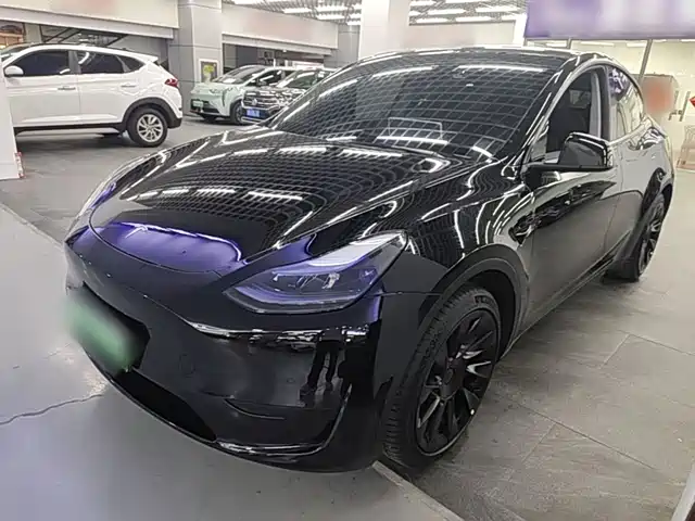 Tesla Model Y Рестайлинг, задний привод