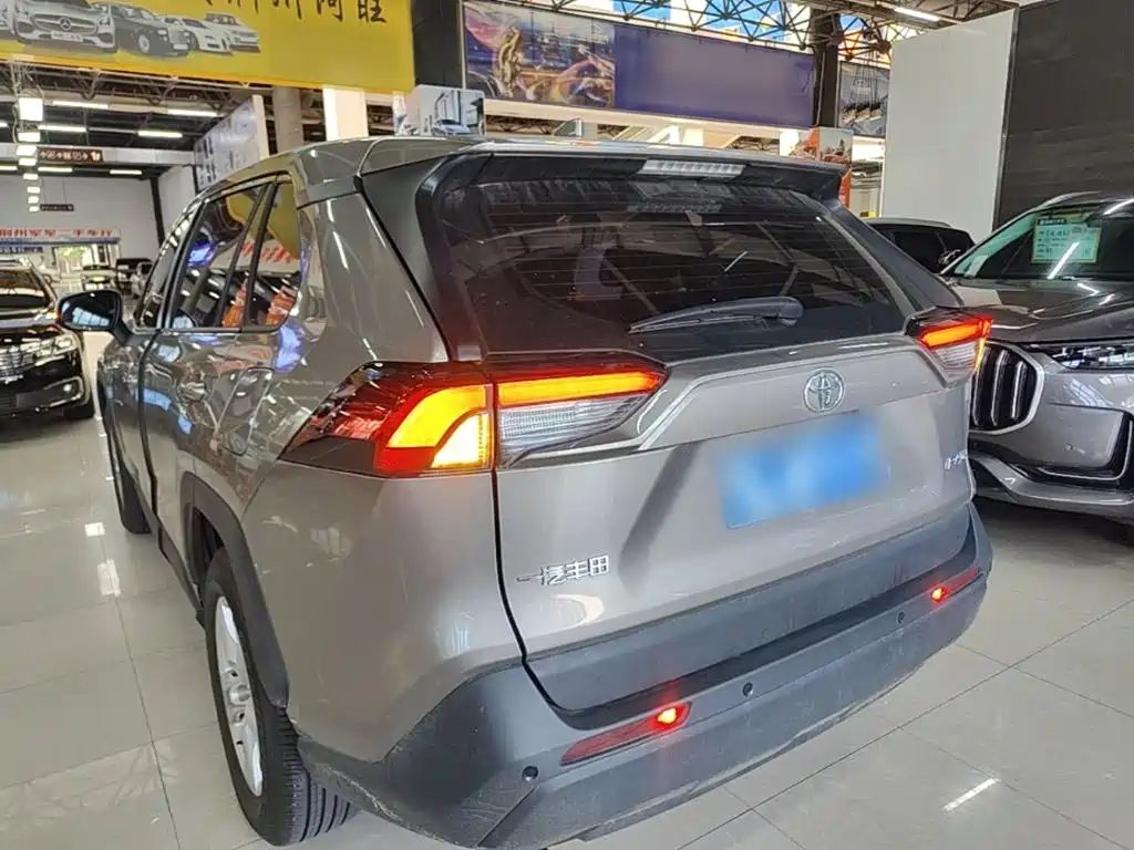 Toyota RAV4 Rongfang 2025 2024 2.0L CVT FWD Urban Edition