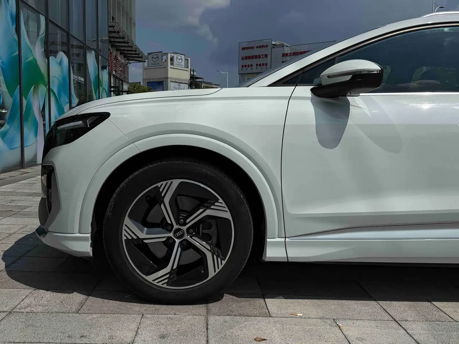 صورة 18 - Audi Q4 e-tron