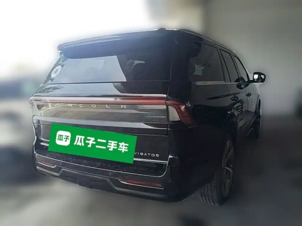 Lincoln Navigator 2025 2025 3.5T Presidential Edition