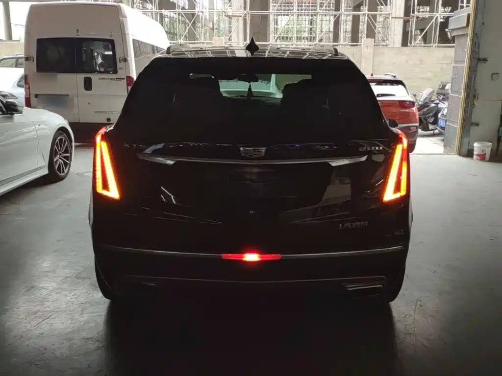 صورة 6 - Cadillac XT5