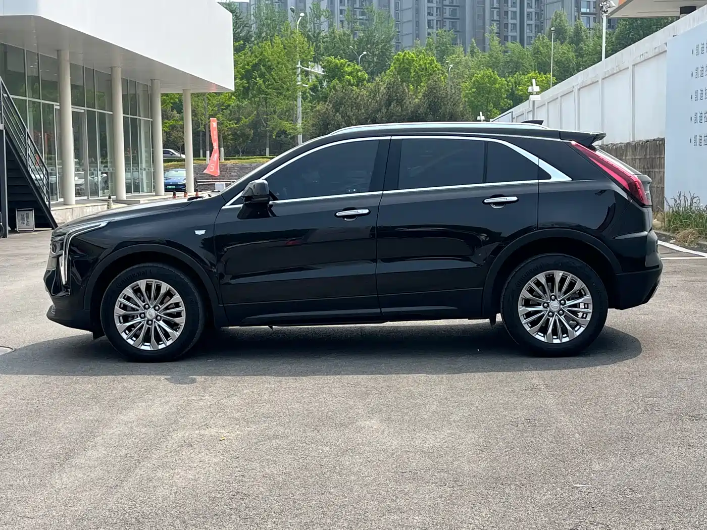 CADILLAC XT4