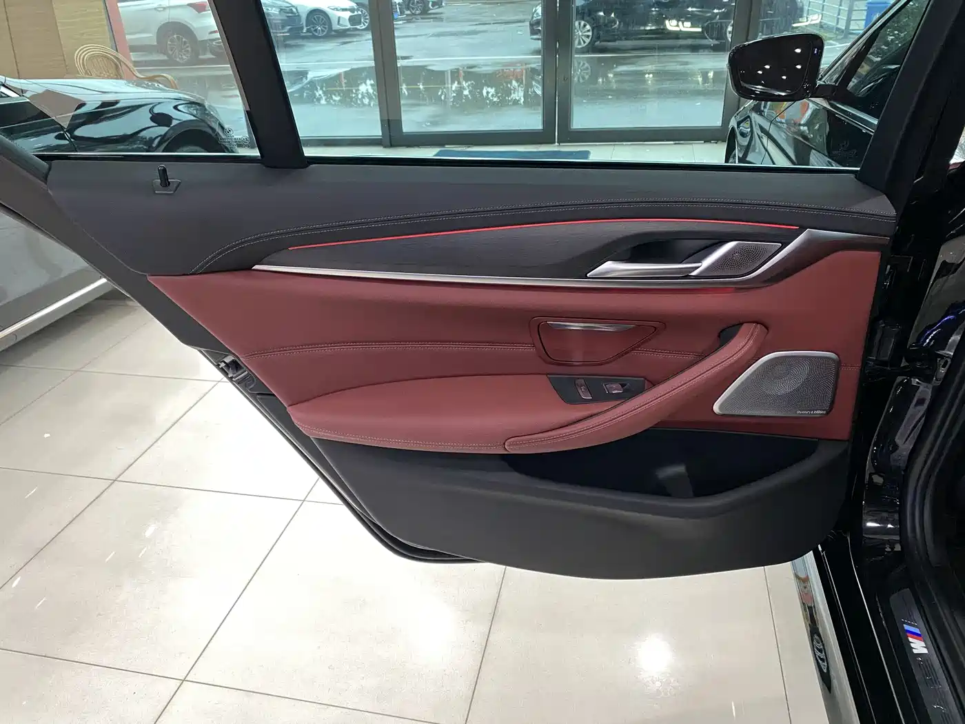 BMW 5 Series 2023 530Li Premium M Sport Package фото 13