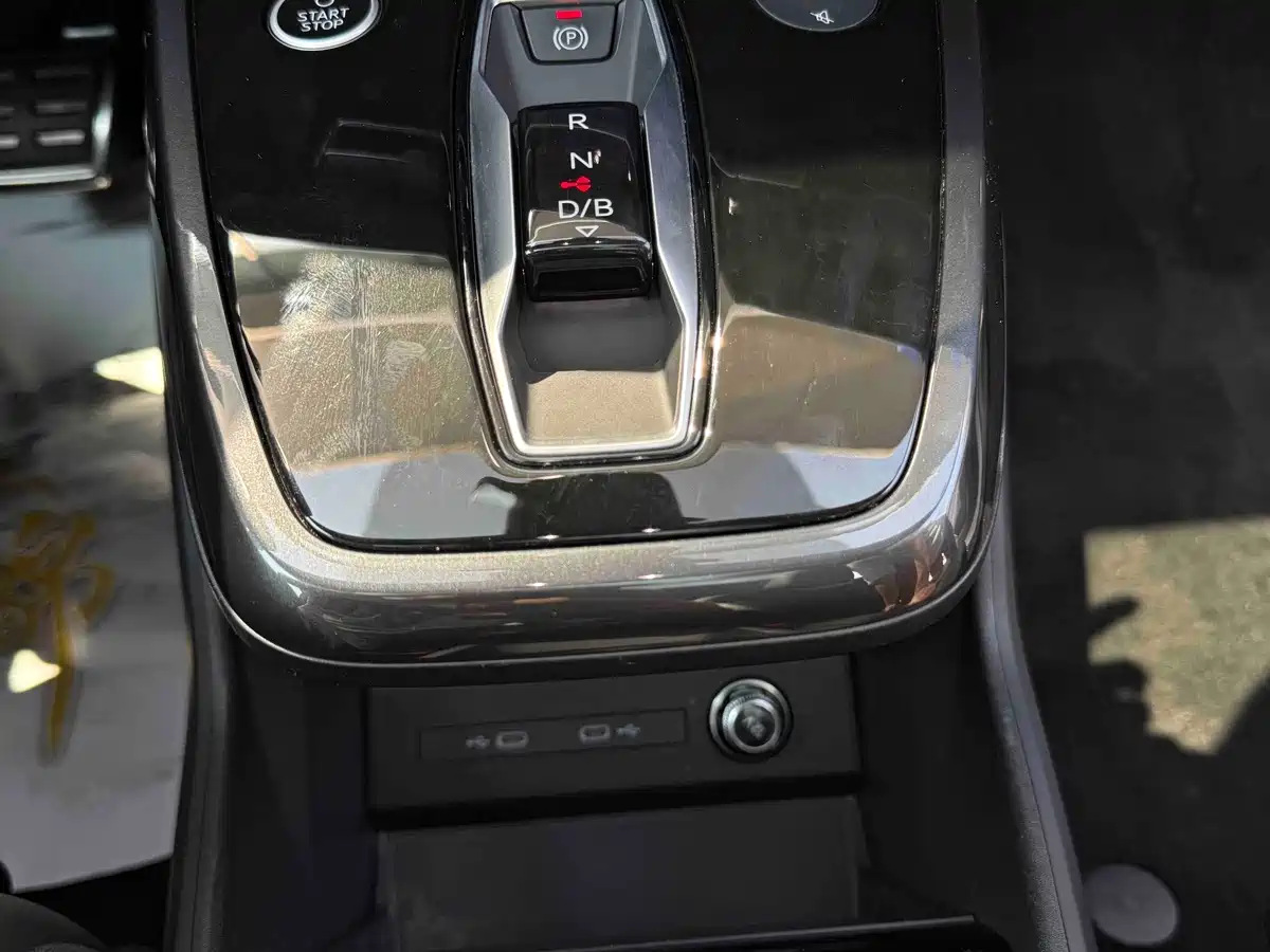 Audi Q4 e-tron 2025 2024 40 e-tron Creation Edition