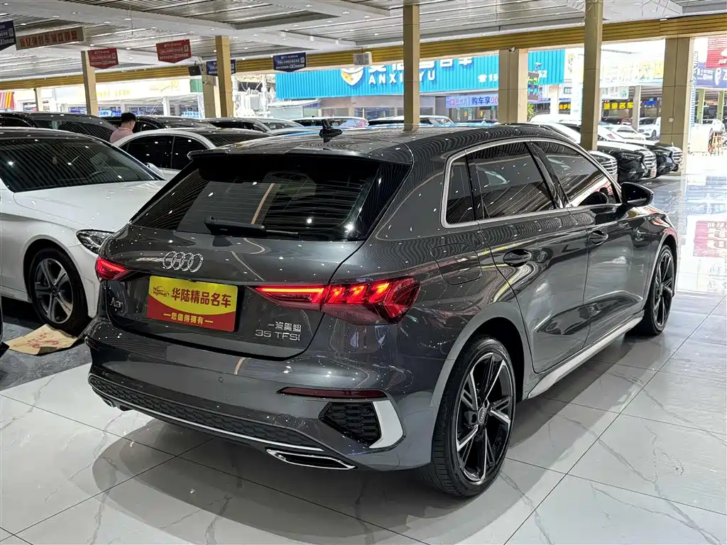 Audi A3 2023 Facelift Sportback 35 TFSI Fashion Sport фото 4