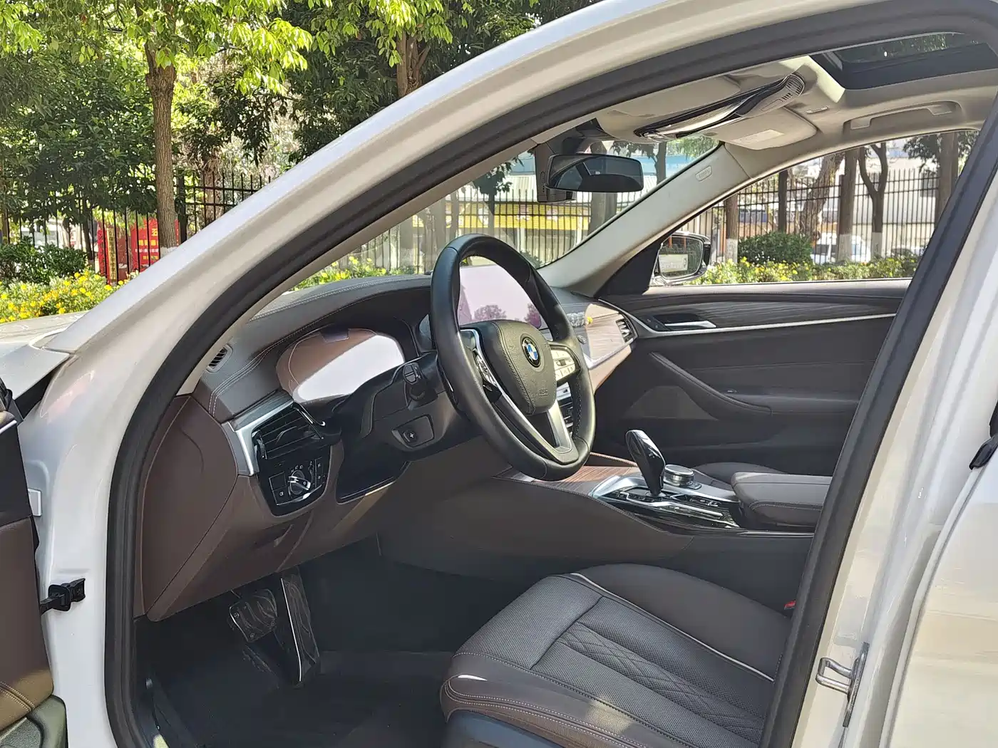 BMW 5 Series 2021 Facelift 530Li Leading M Sport Package фото 19