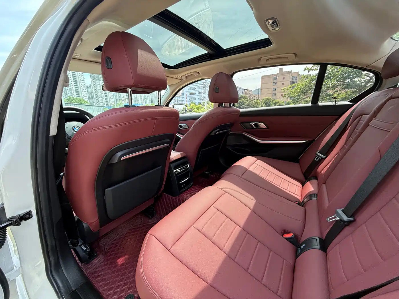 BMW 3 Series 2021 325Li M Sport Package фото 8