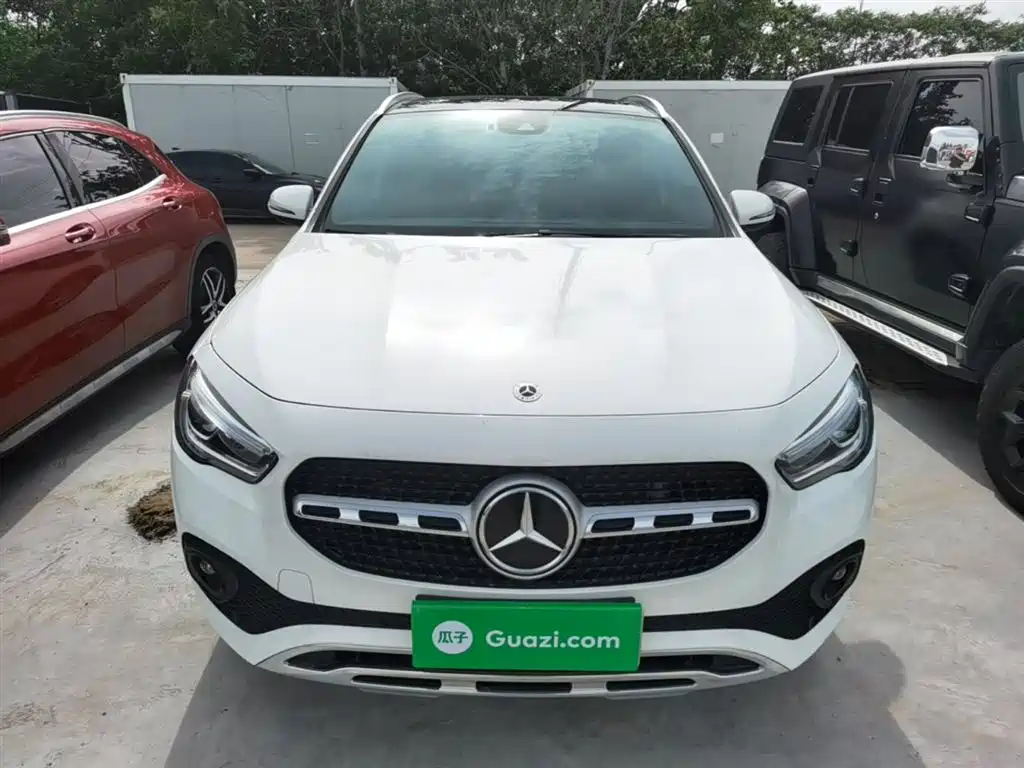 Mercedes-Benz GLA 2022 Facelift II GLA 200 фото 3