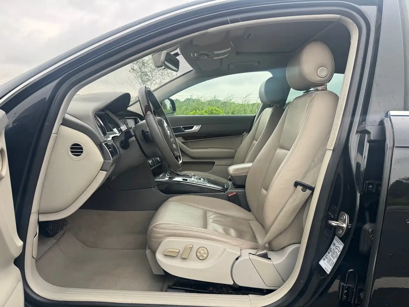 Audi A6L 2011 Model 2.0 TFSI Auto Standard фото 5