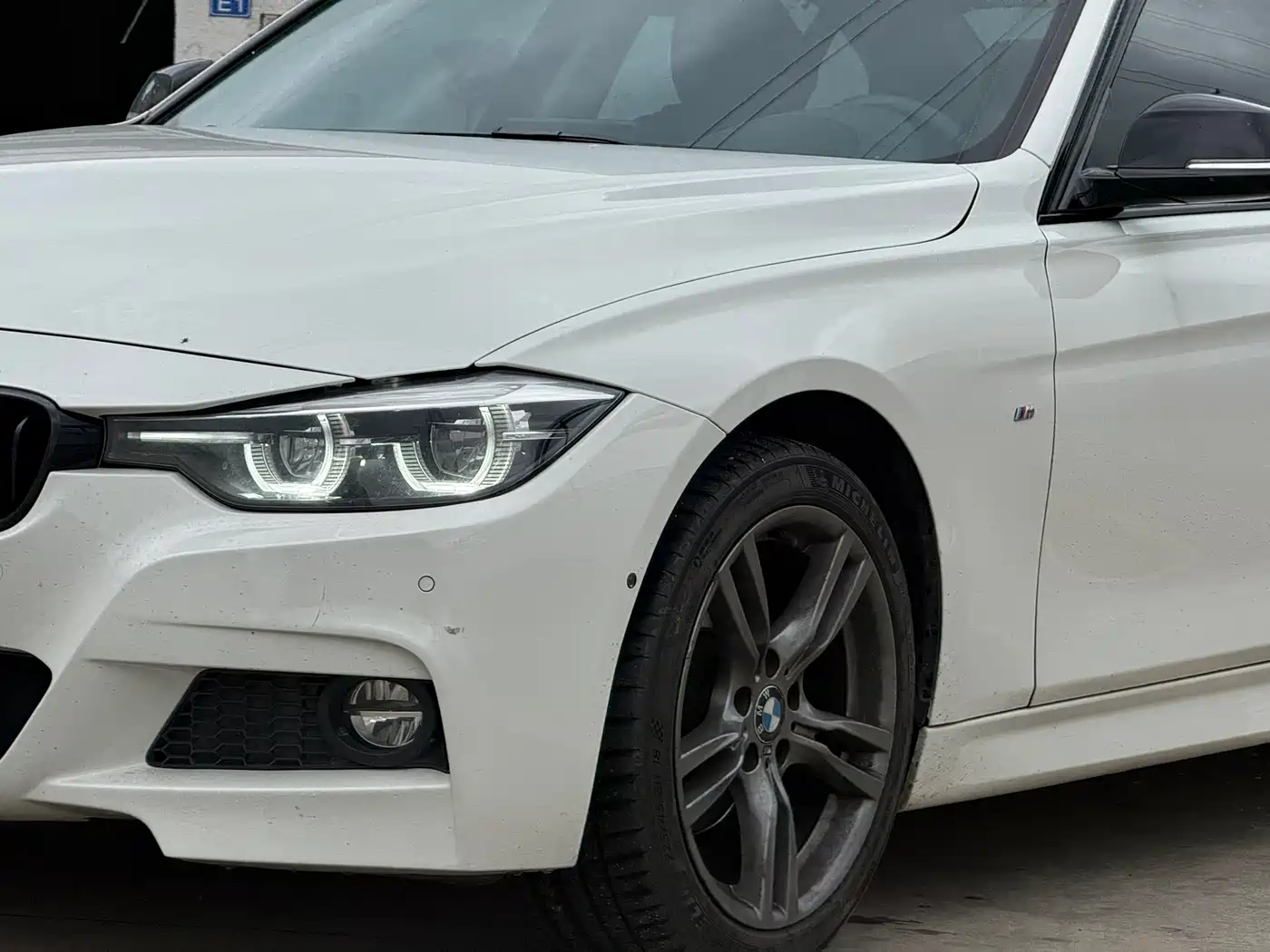 BMW 3 Series 2018 330Li M Sport Black Night Edition фото 16