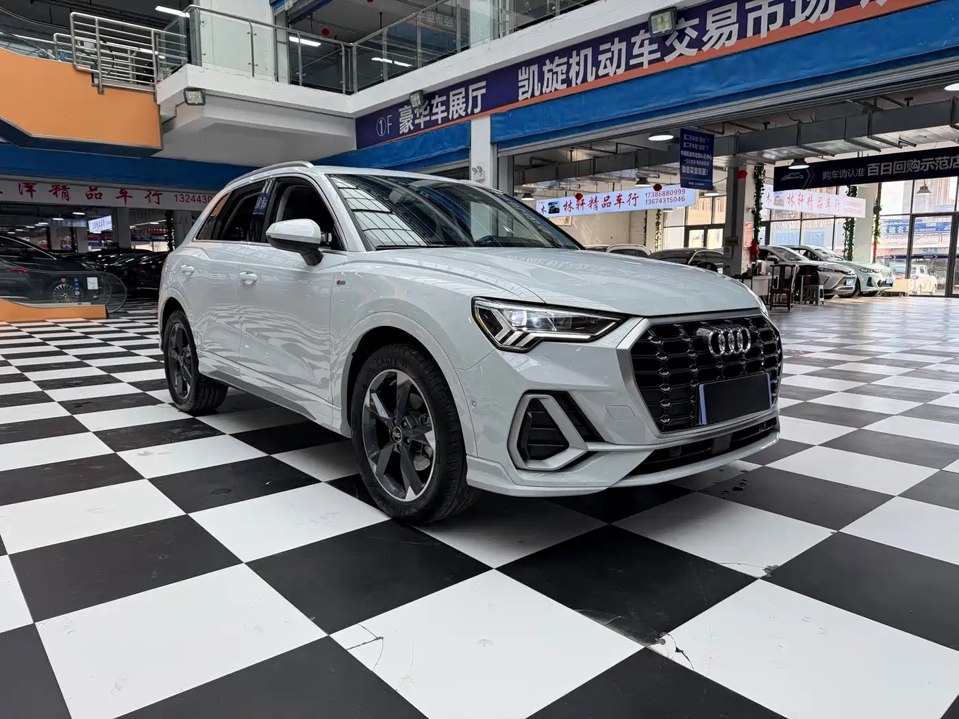 Audi Q3 2022 35 TFSI Fashion Dynamic фото 3