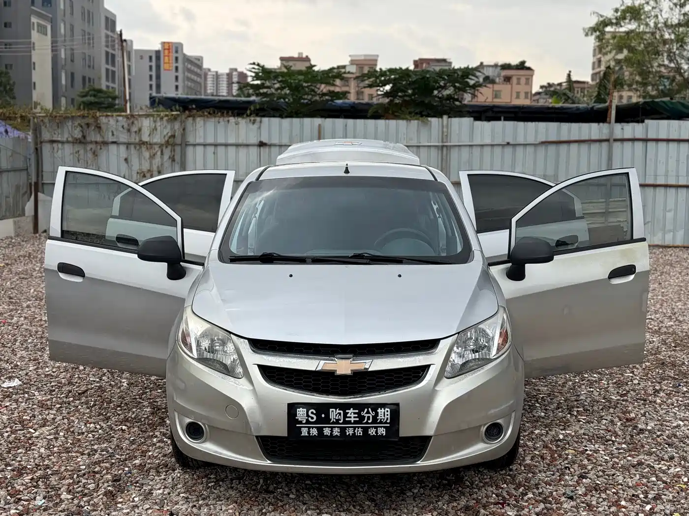 Chevrolet Sail 2013 Sedan 1.2L AMT Ideal Edition фото 16