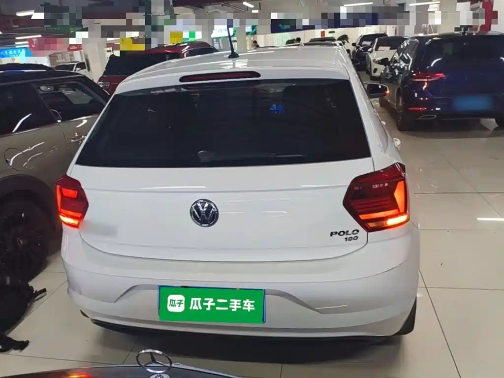Volkswagen Polo 2019 Plus 1.5L Automatic Panorama Enjoyment Edition фото 6