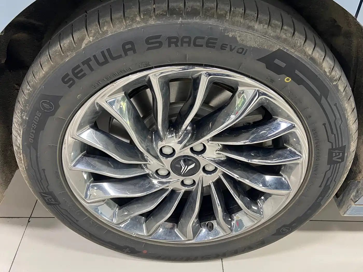 Voyah Auto Voyah Dreamer 2022 Low-carbon Dream+Smart Package фото 22