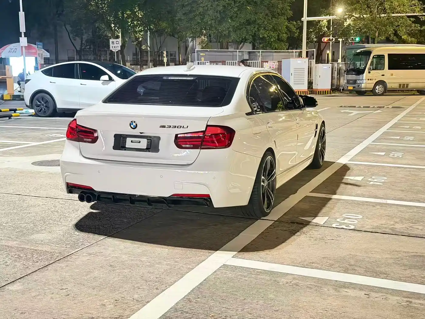 Фото 9 - BMW 3 Series