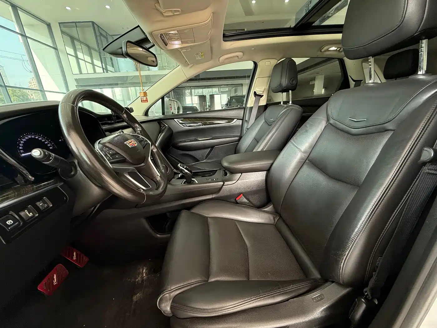 Cadillac XT5 2016 25T Luxury Model фото 14