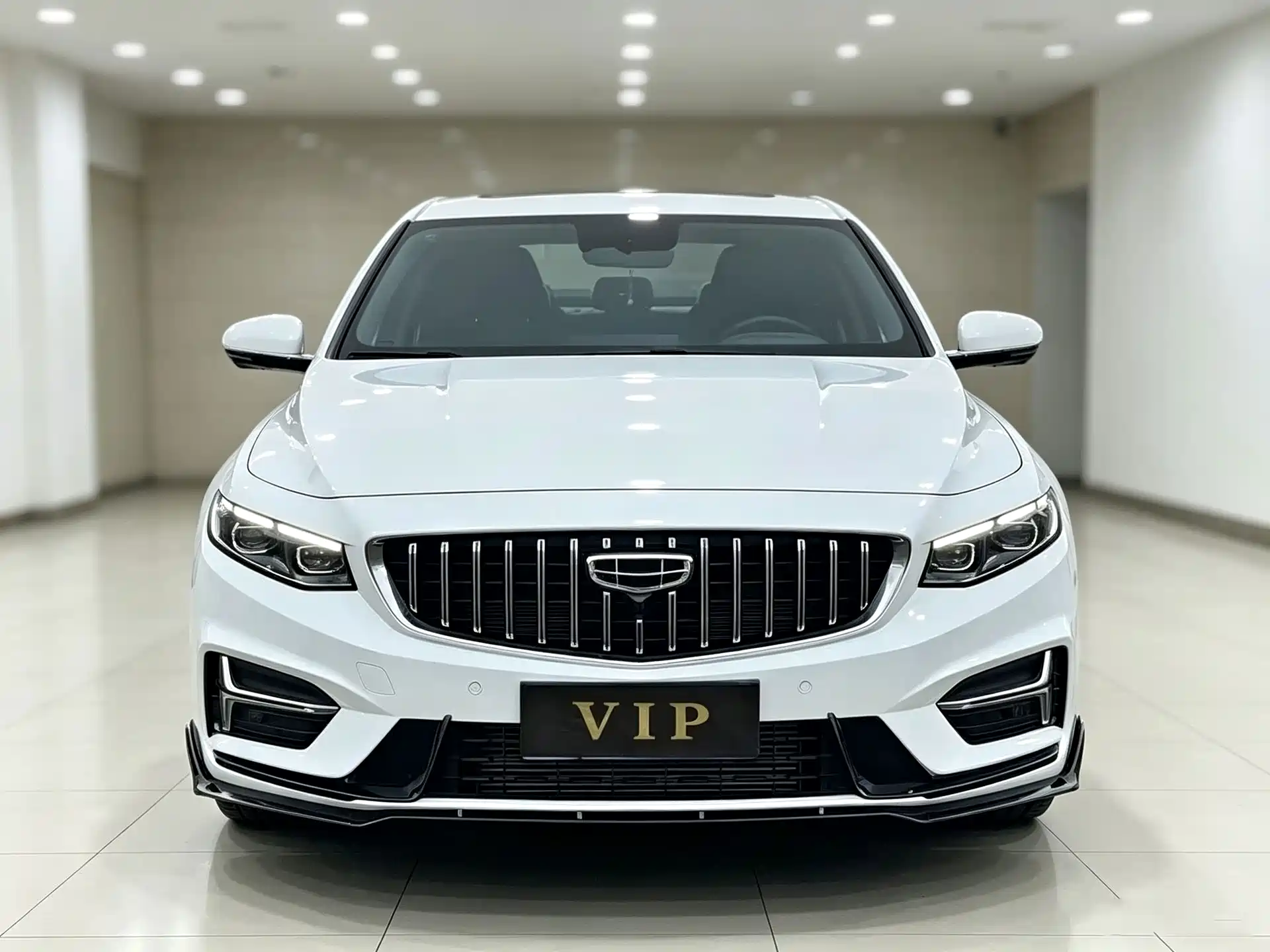 Фото 2 - Geely Preface