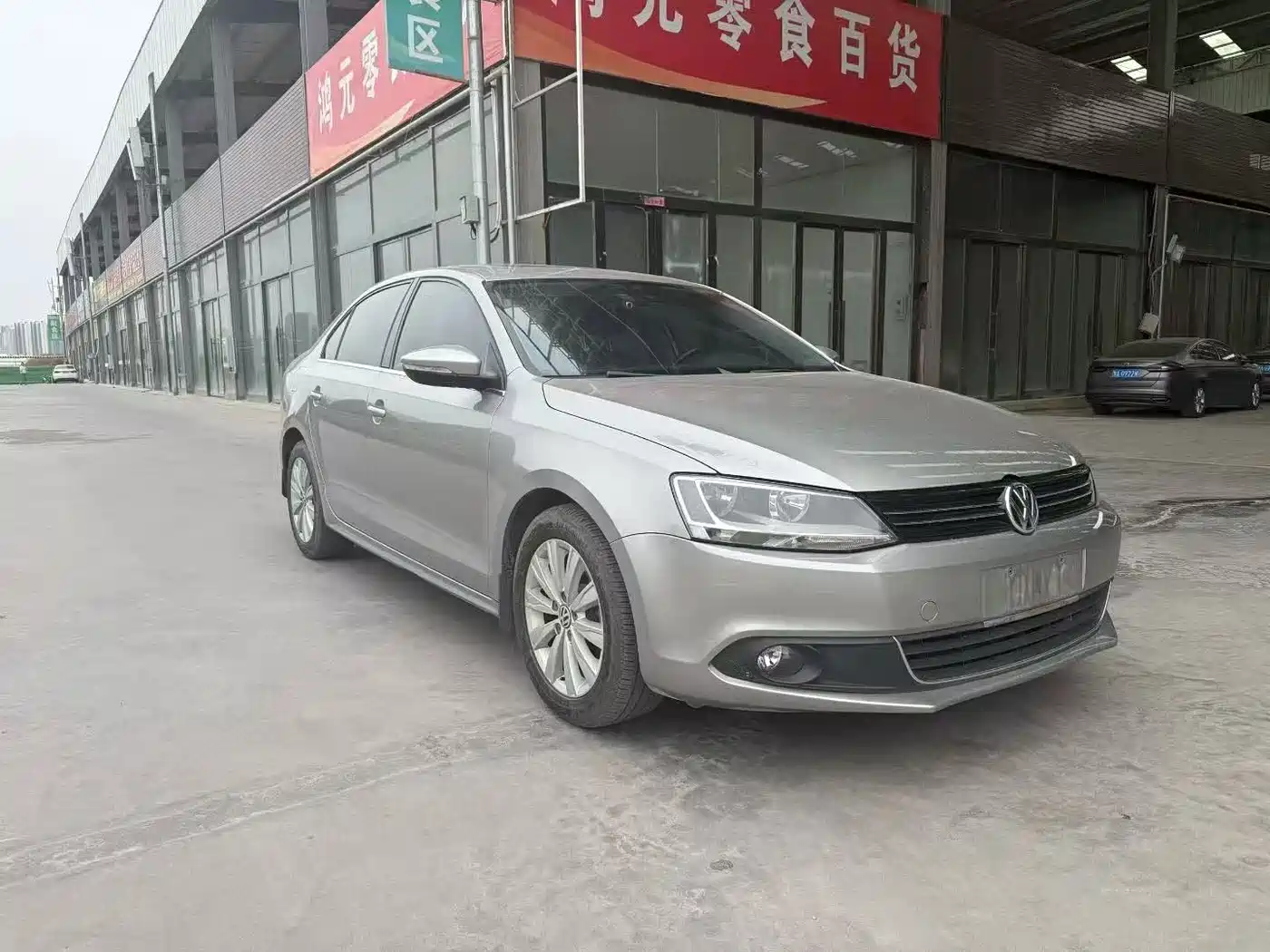 Volkswagen Sagitar 2014 Facelift 1.6L Automatic Comfort фото 3